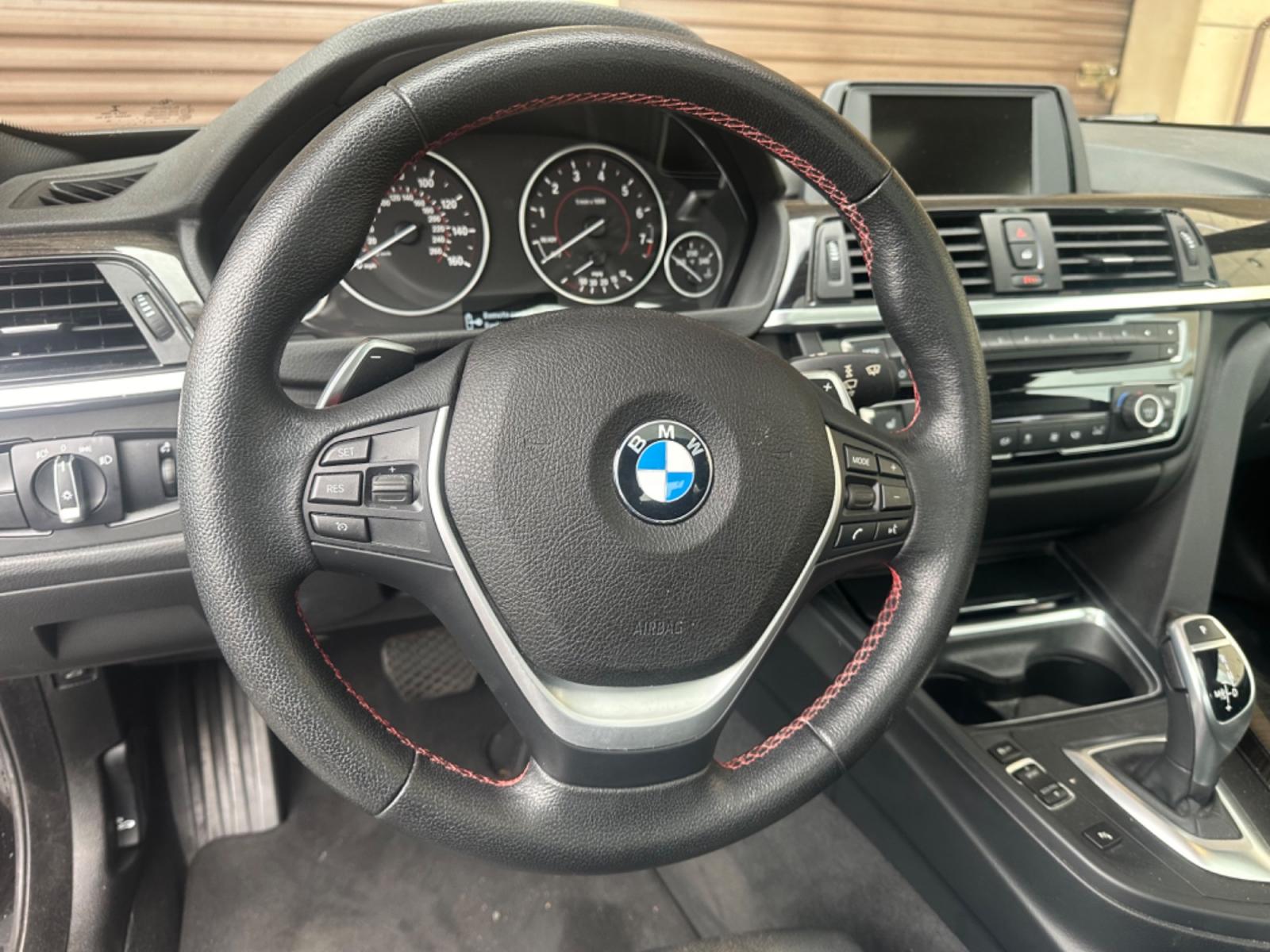 2015 Black BMW 4-Series 435i coupe (WBA3R1C55FK) with an 3.0L V6 DOHC 24V engine, 8-Speed Automatic transmission, located at 30 S. Berkeley Avenue, Pasadena, CA, 91107, (626) 248-7567, 34.145447, -118.109398 - Photo #17